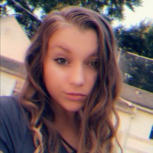 Meet your Posher, Kenzie